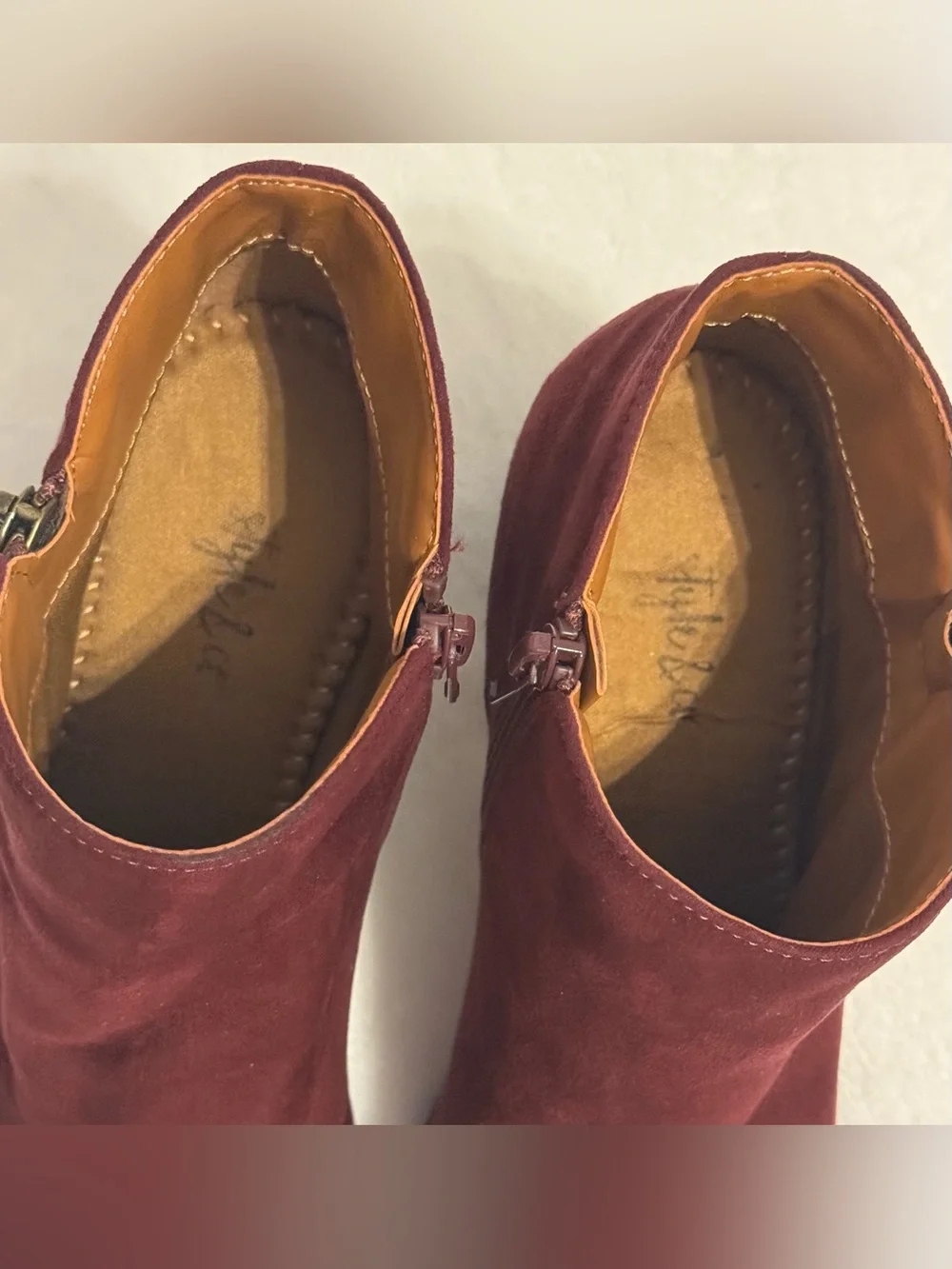 Style & Co. Women’s Masrina Wine Color Double Zip Heel Ankle Boots Size 7